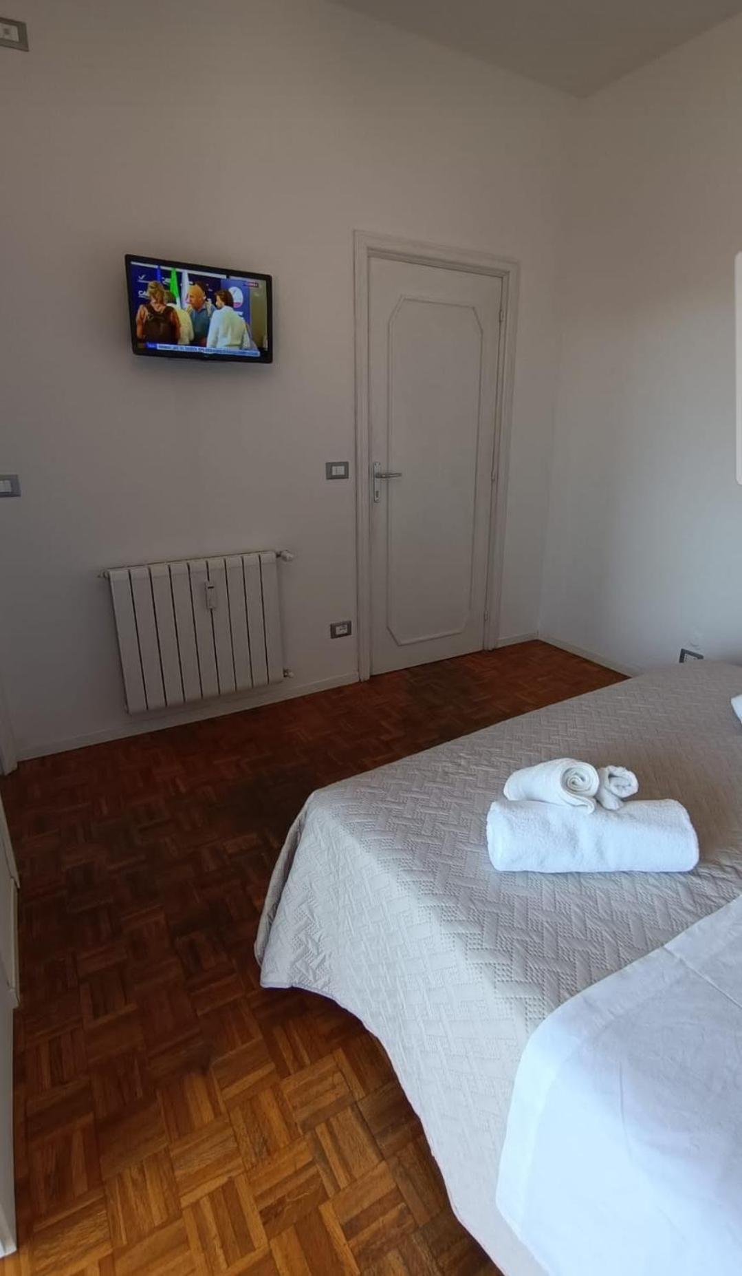 Le Camere Di Ettore Терни Екстериор снимка